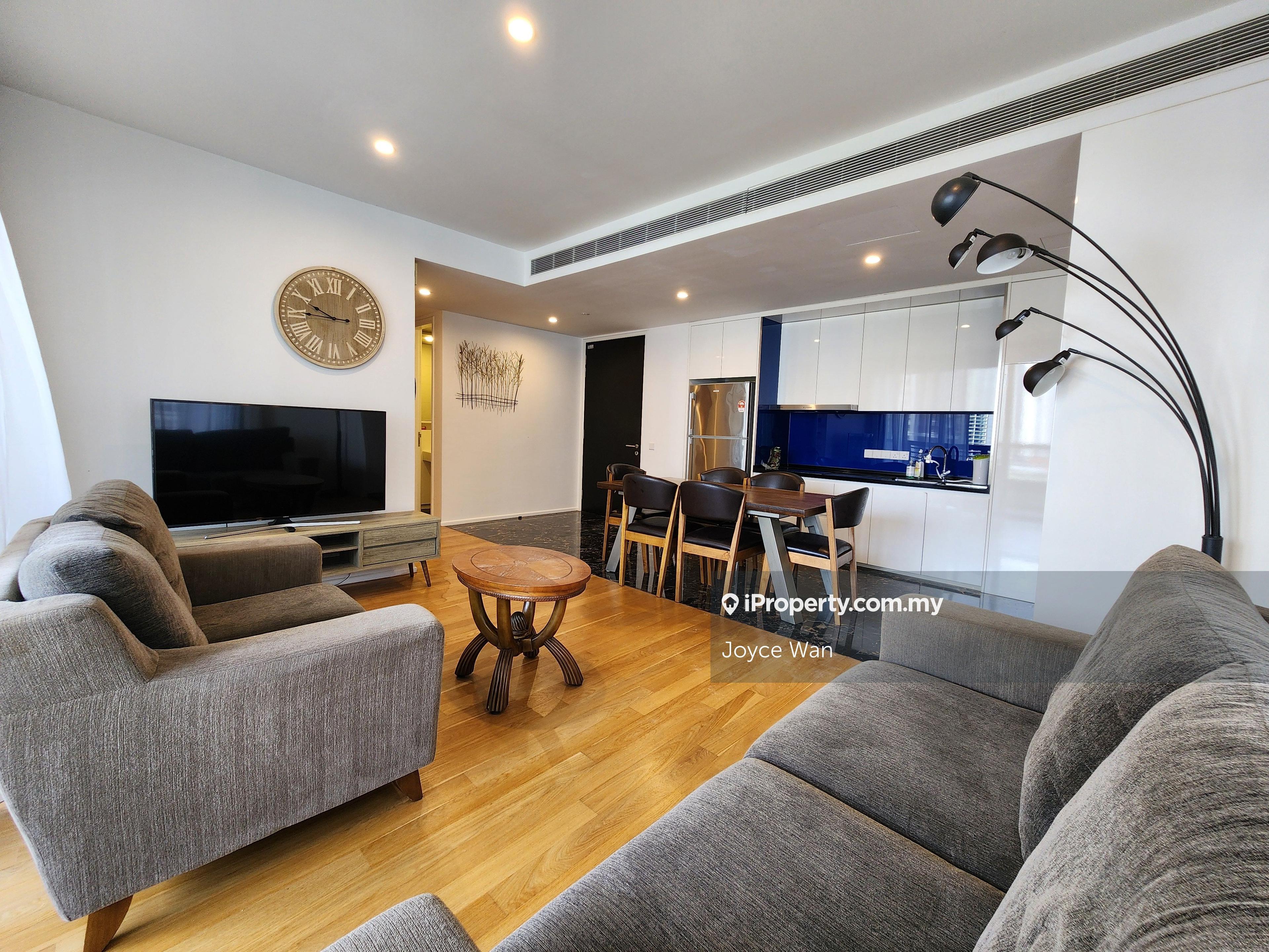 Nice fully furnished unit within Arcoris retail and 163 shopping mall