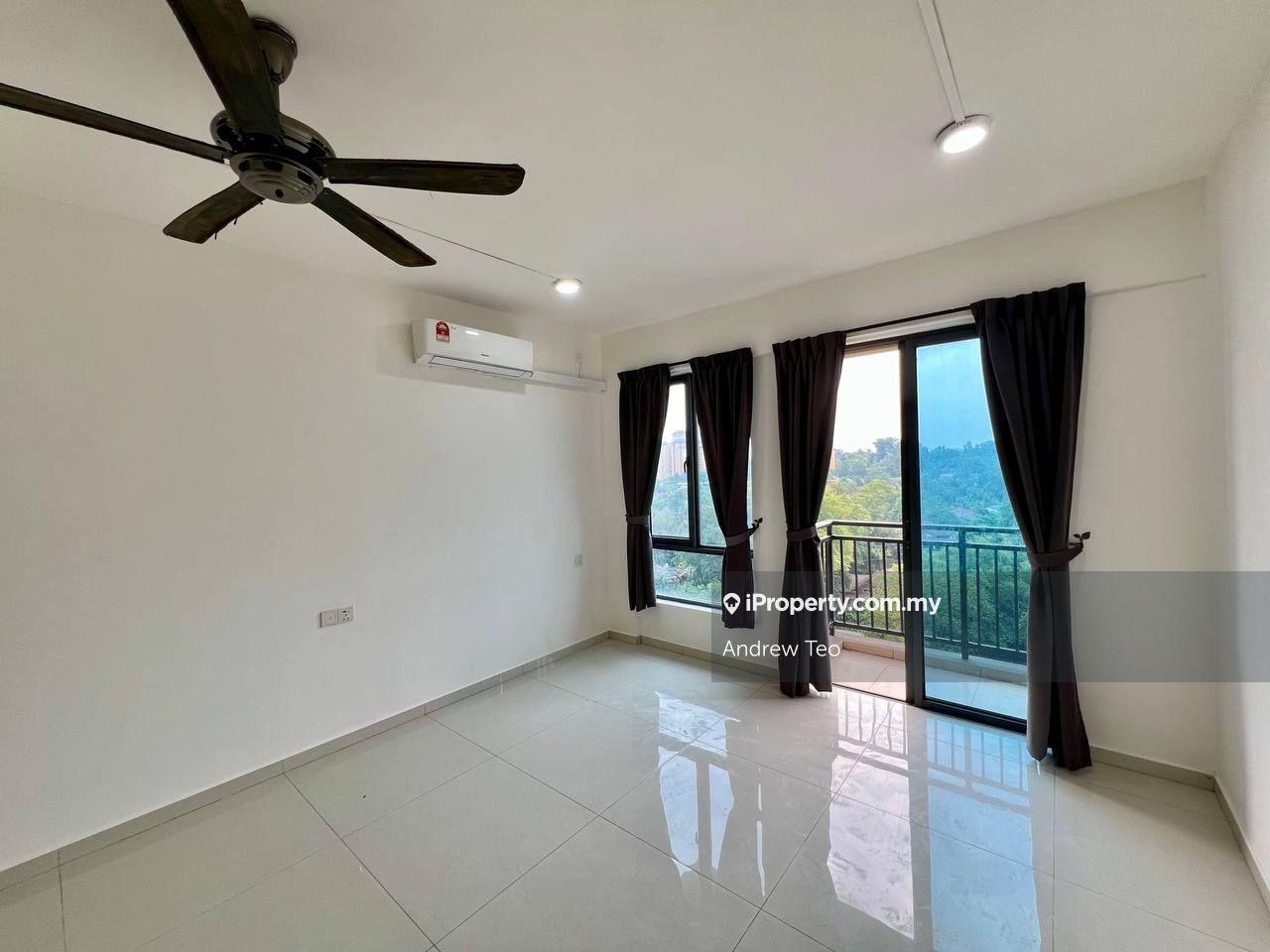 Central Park, Tampoi, Studio unit 403sqft for Sale 