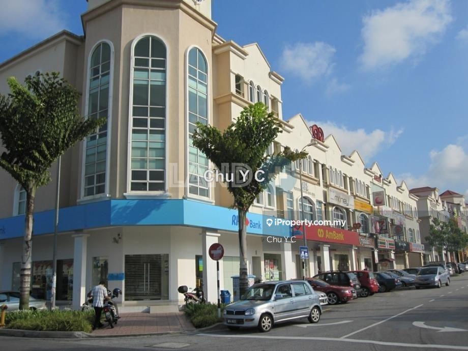 4 storey corner shop with lift for sale Kota Damansara 