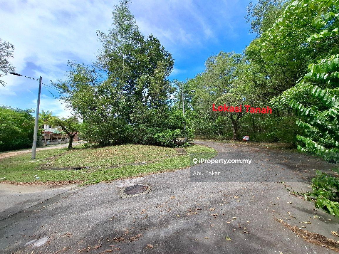 Premium Lot Banglo Freehold Tepi Jalan di Bandar Tasik Kesuma