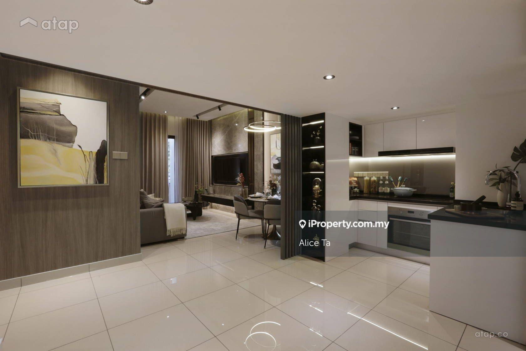Ready Move In! Free furnished, Ready tenants, Beside Mall & Shop
