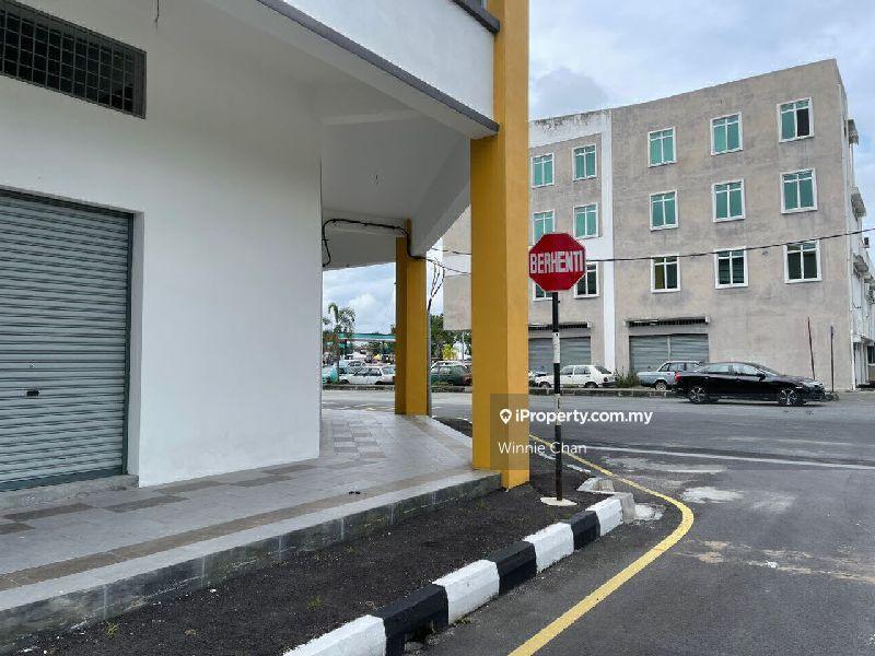 Station 18 Ipoh Freehold Double Storey Corner lot Shop Lot For Sale