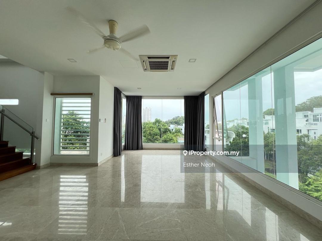 Legenda Southbay, Batu Maung. 4 Storey Bungalow.