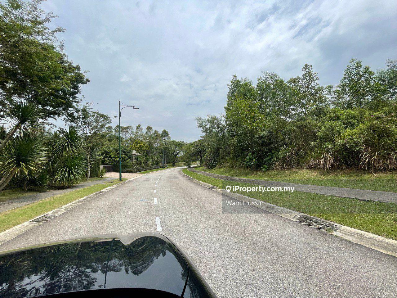Flat Land, Facing East, Exclusive Area 
