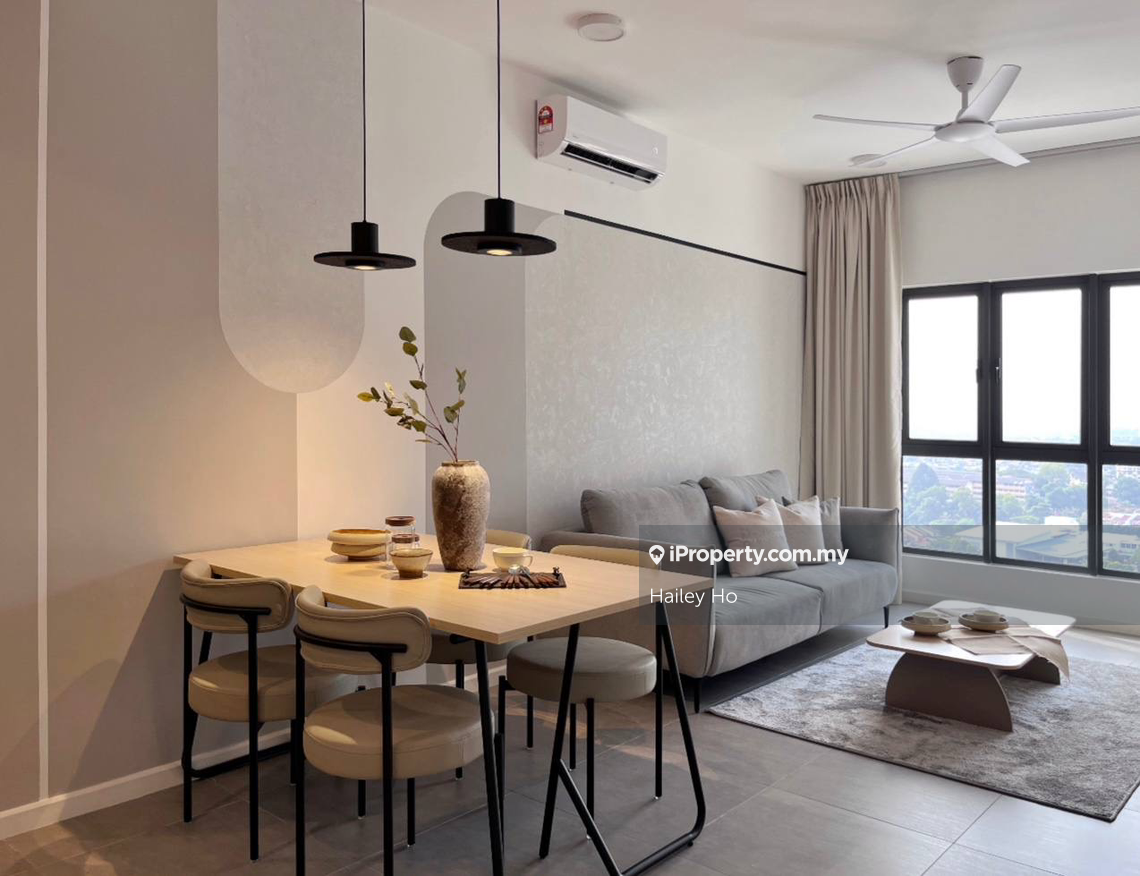 Fully Furnished, New Renovated, Near LRT station