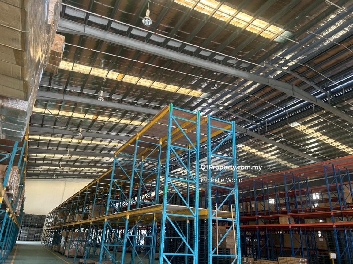 Pasir Gudang Detach Factory Warehouse well maintain