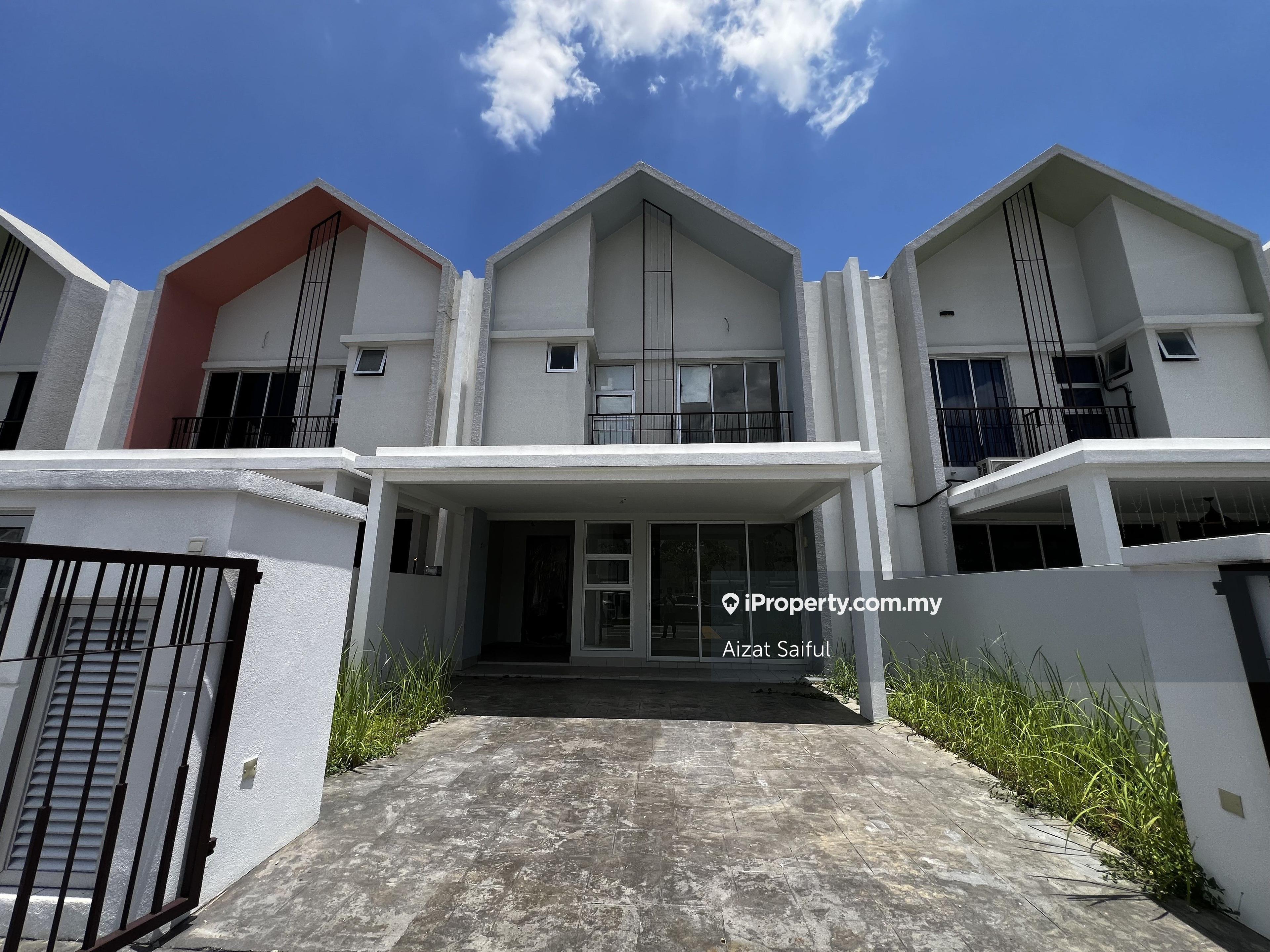 2 Storey Terrace Superlink 24x75 @ Serene Heights Bangi Semenyih