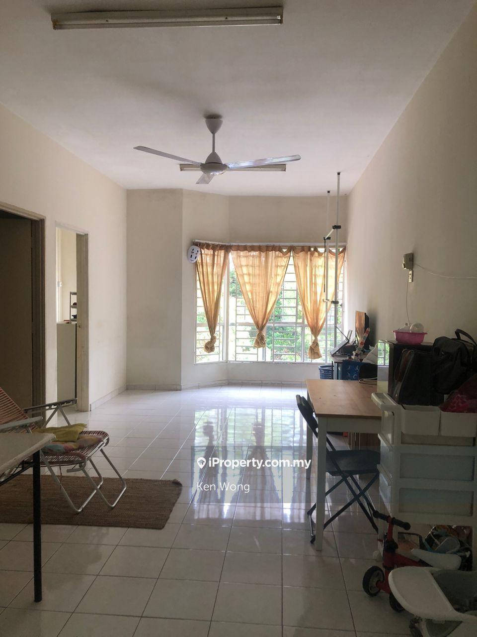 Merak Apartment, Freehold, Good Location, LRT Station, Shopping