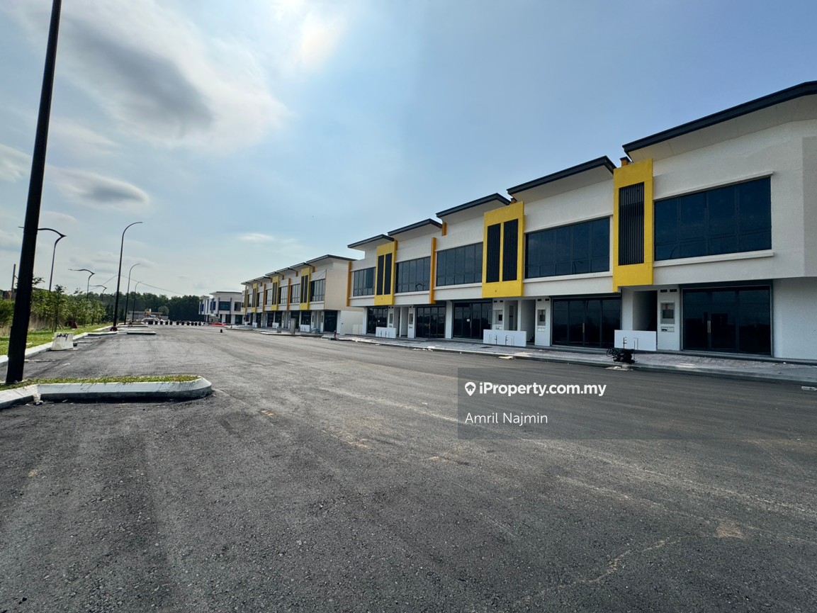 Freehold shoplot alam impian