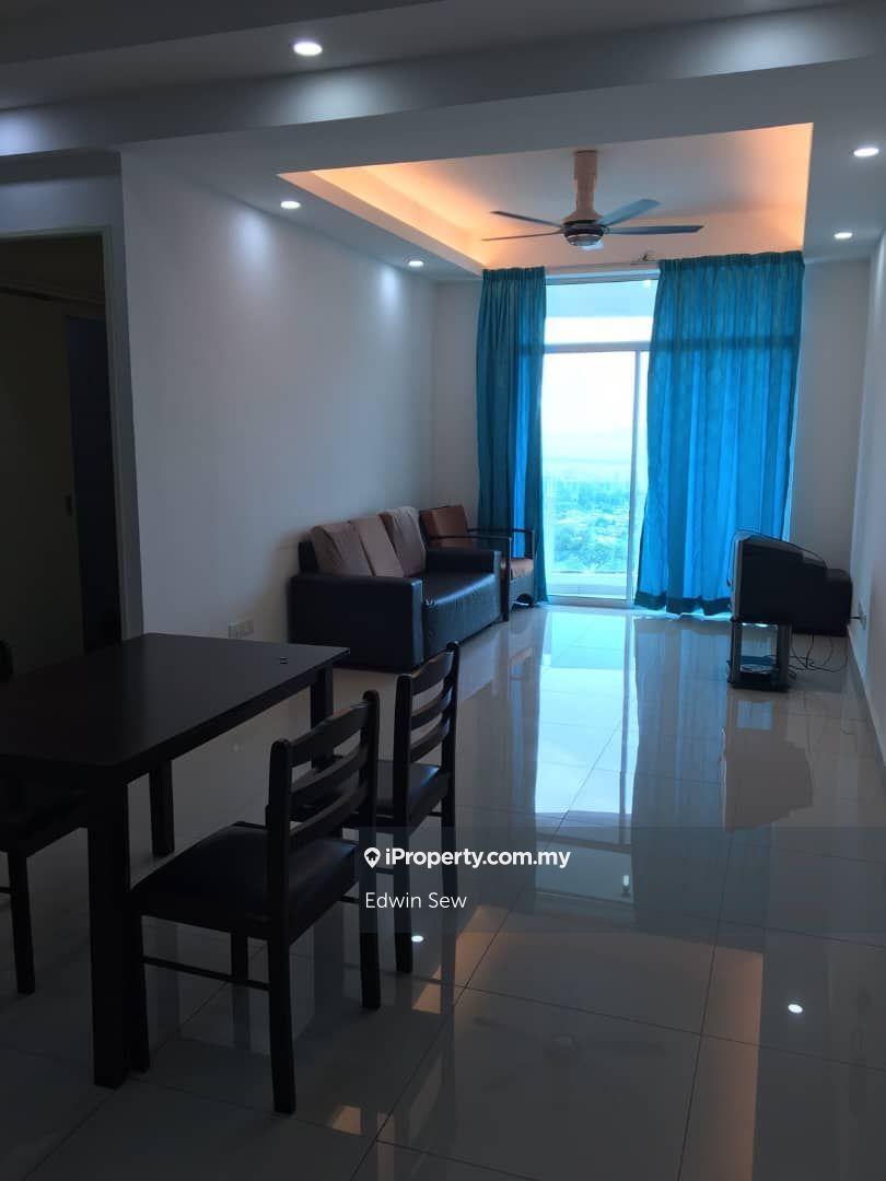Strategic location. Easy access to everywhere. Near shops, food stalls