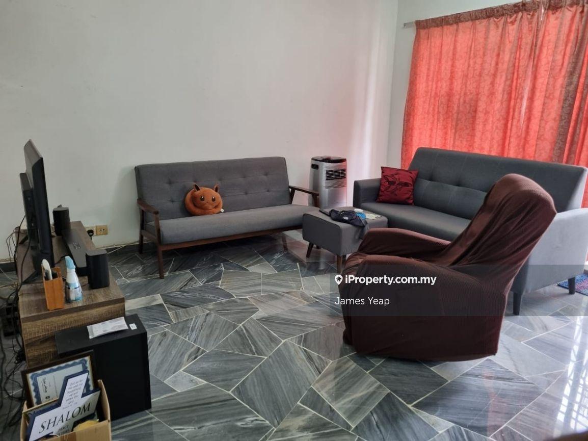 Convenient 2-storey link house available now