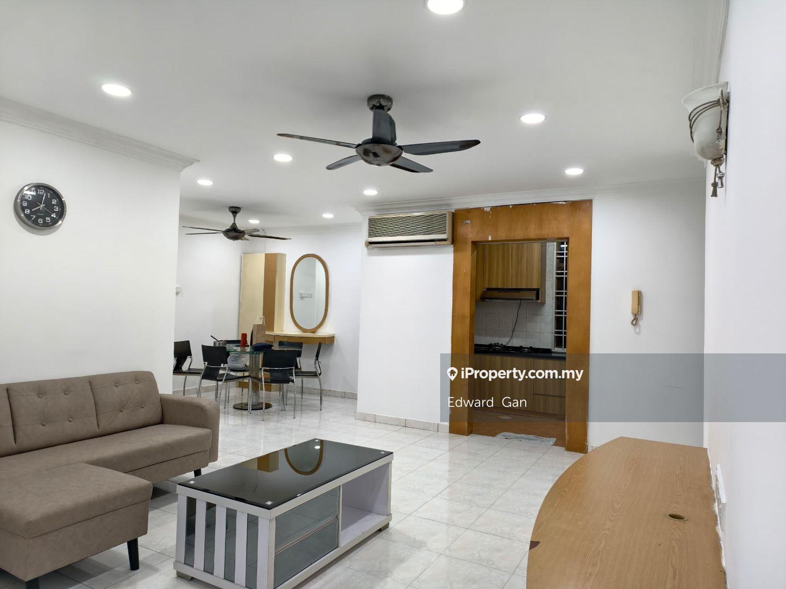 Datin Halimah 3 Beds Condominium For Sale @ Larkin