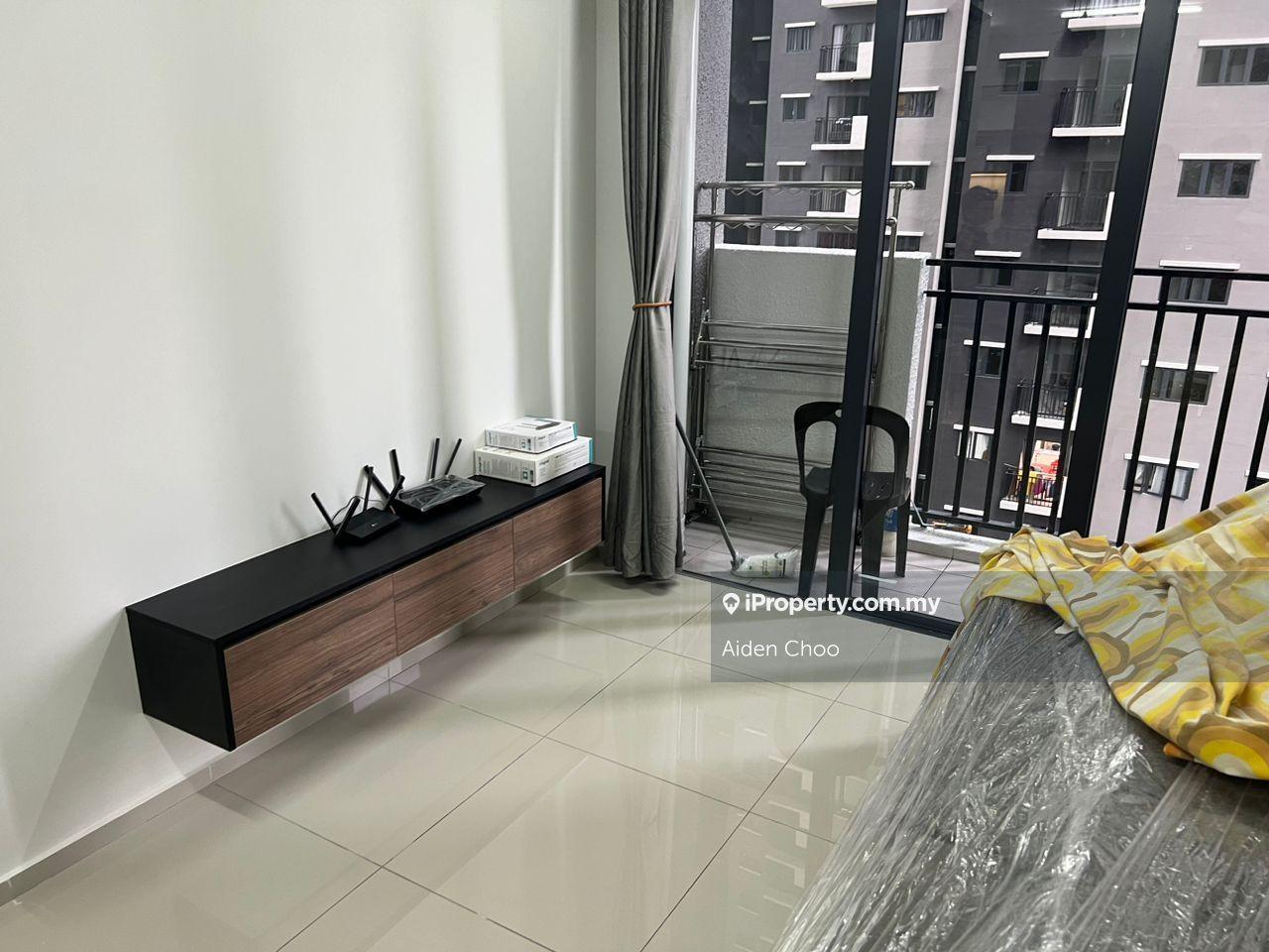 Fully Furnished Can Move In Right Now!!