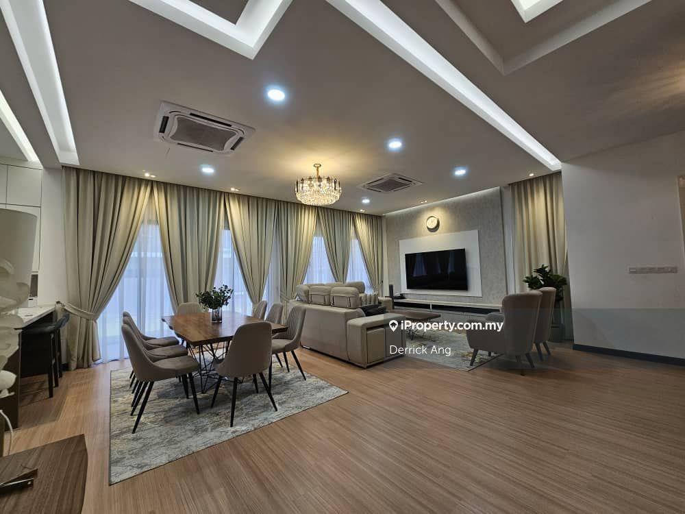 Fully Renovated & Move in Condition @ Semi D Hemingway Seri Coalfields