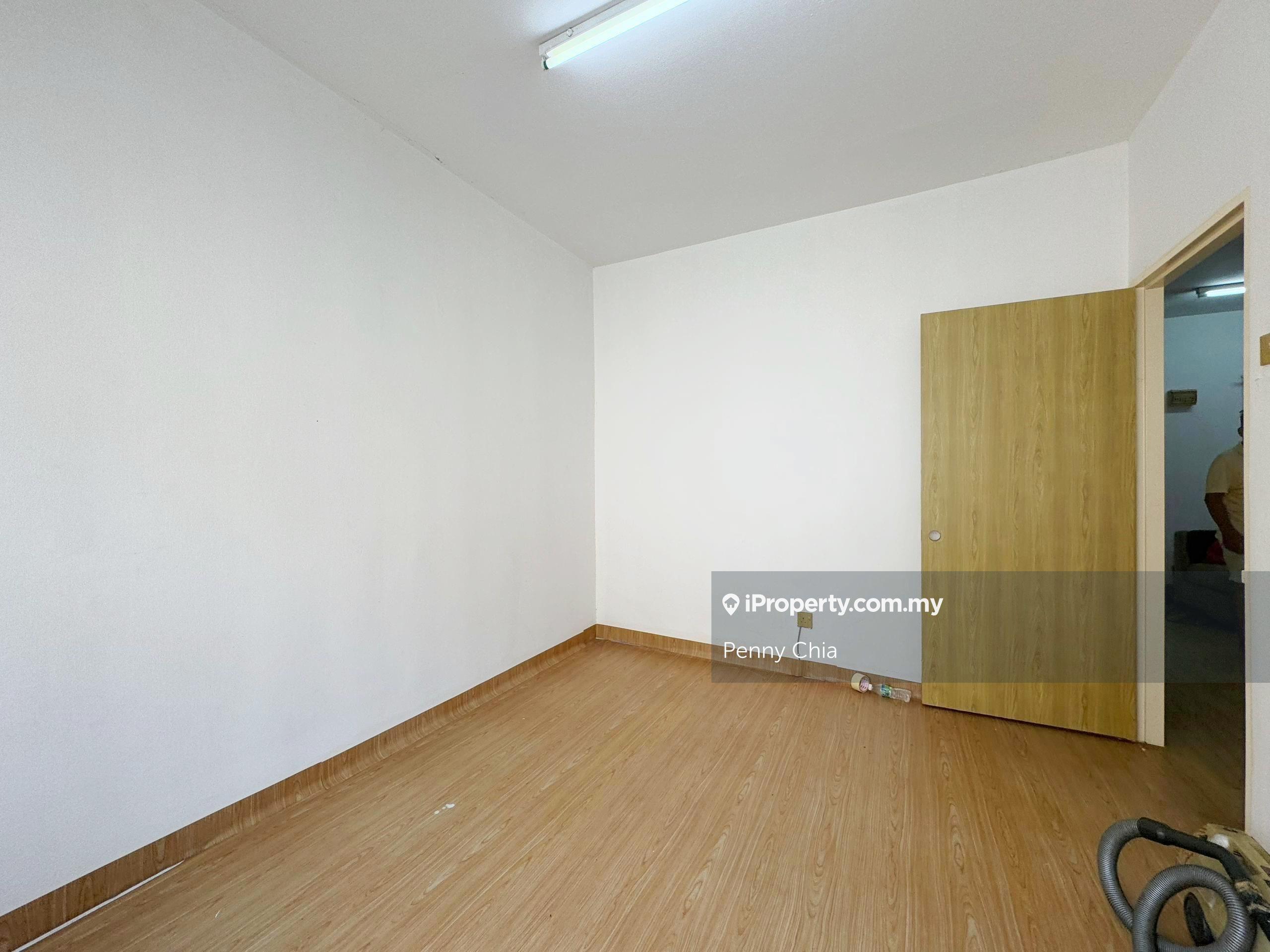 Level 1 Klang Bandar Bukit Tinggi Low Cost Pangsapuri Flat