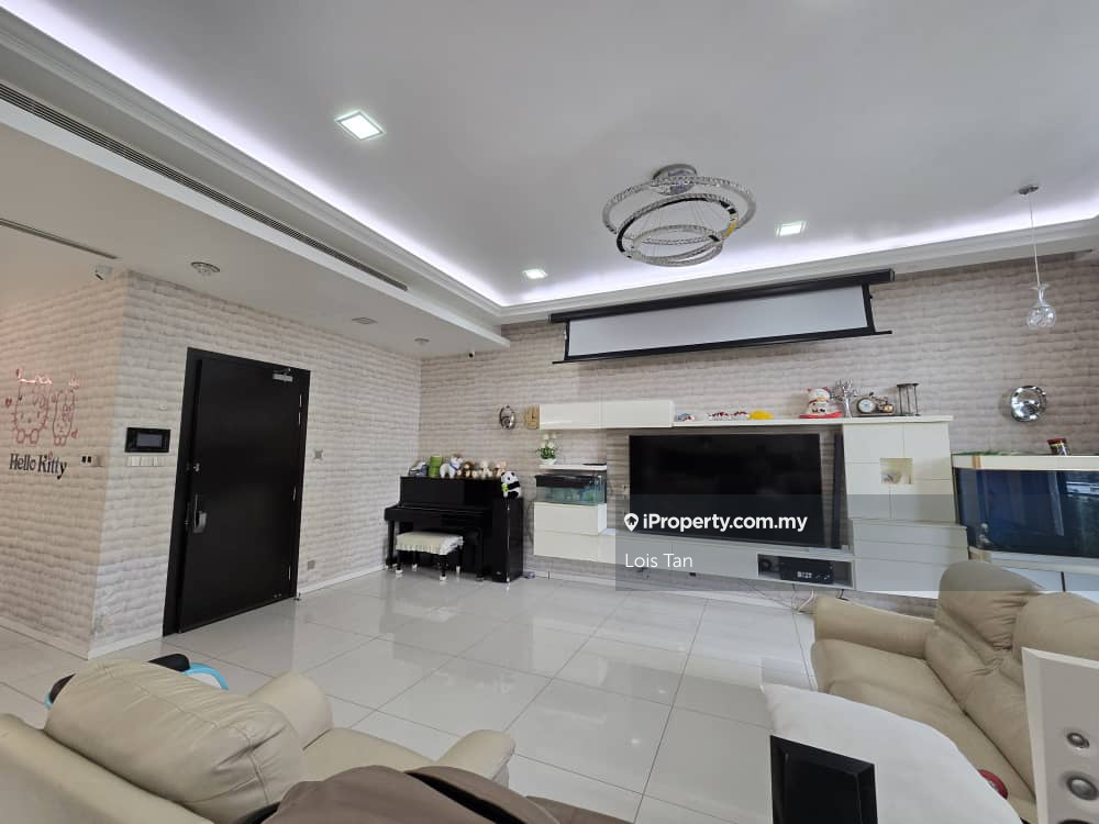 Golf Course Fronting Premium Condo with private lift 