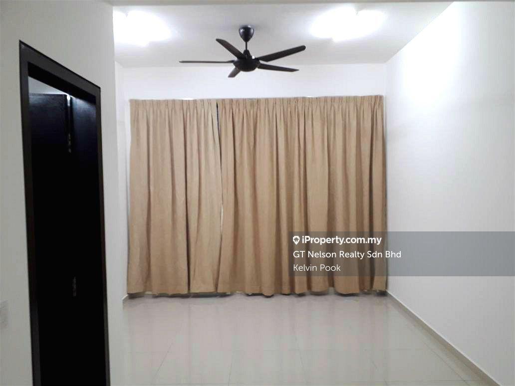 Cozy Below Market Centrus Soho CBD Perdana For Sales In Cyberjaya
