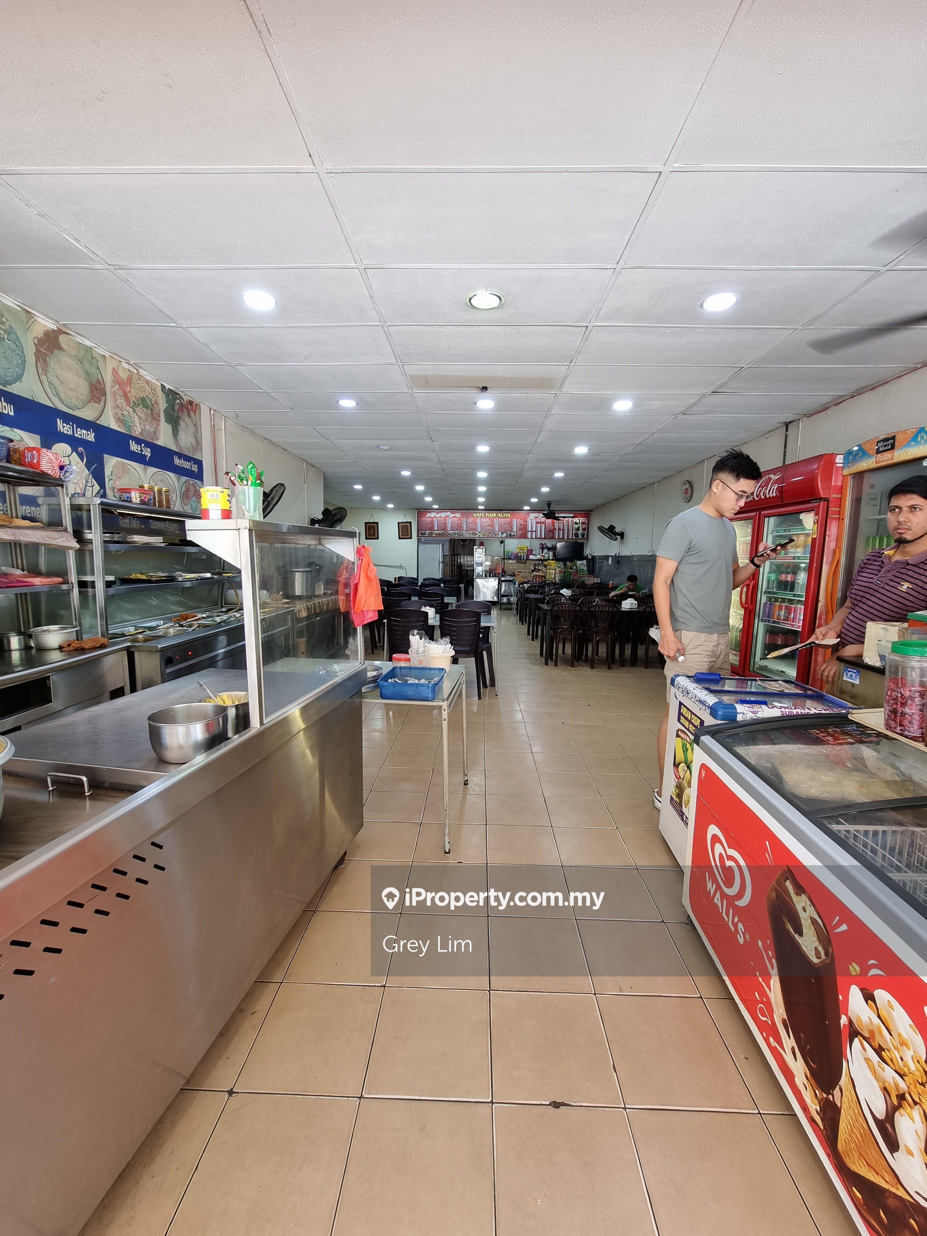Kemuning Taipan, Kota Kemuning Shop for Sale