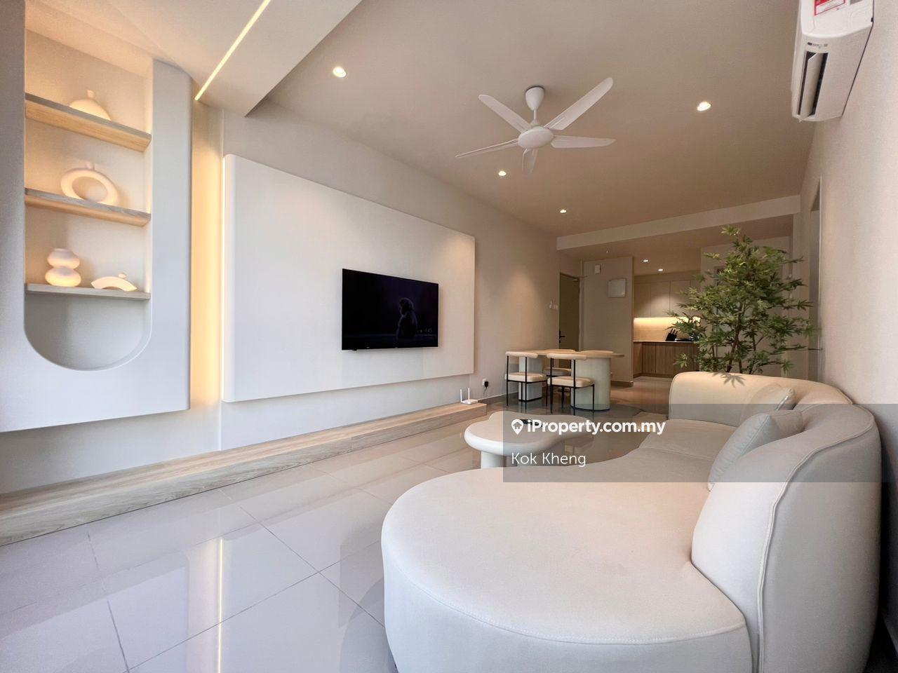 Bali Residences Condo 2 Room 2 Bath