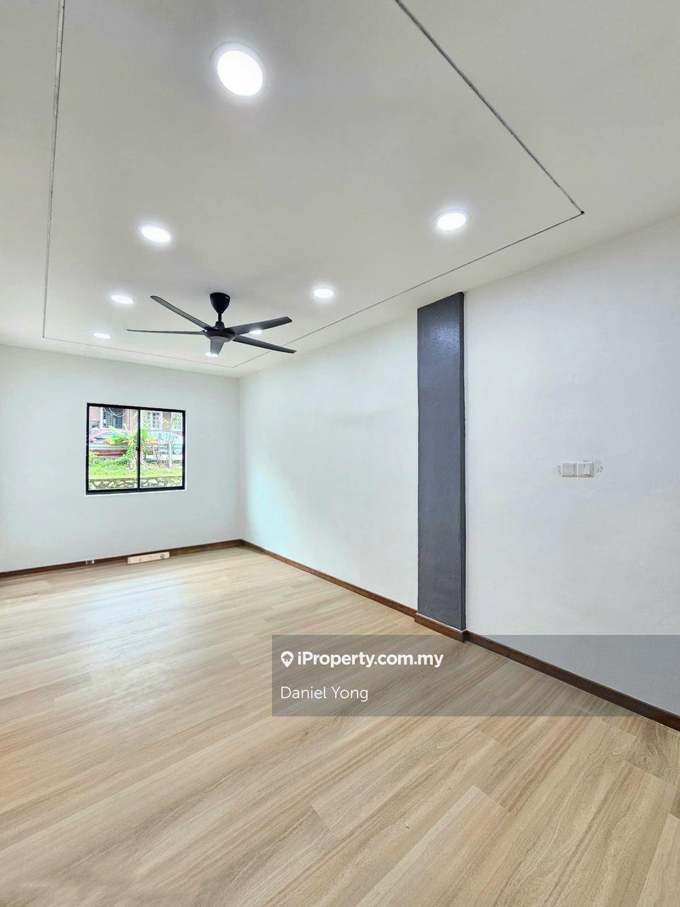 Flora heights seri alam