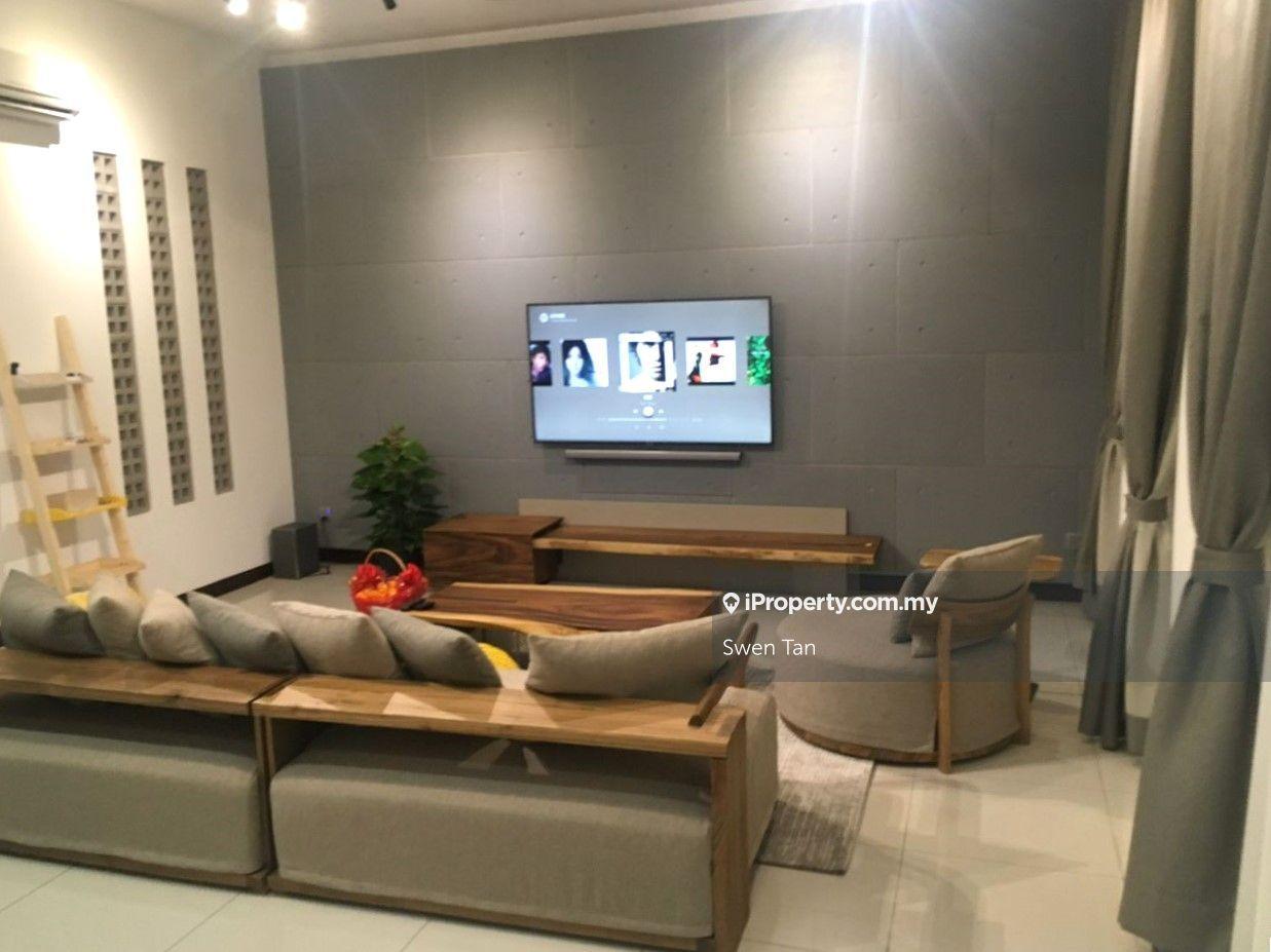 Tastefully Renovated Glass House Terrace Villa for Sale