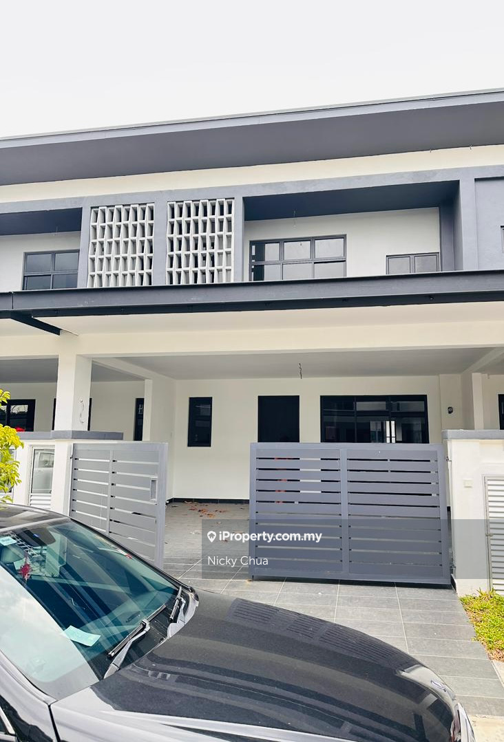 Seremban 2 Brand New Area Arena Double Storey For Rent