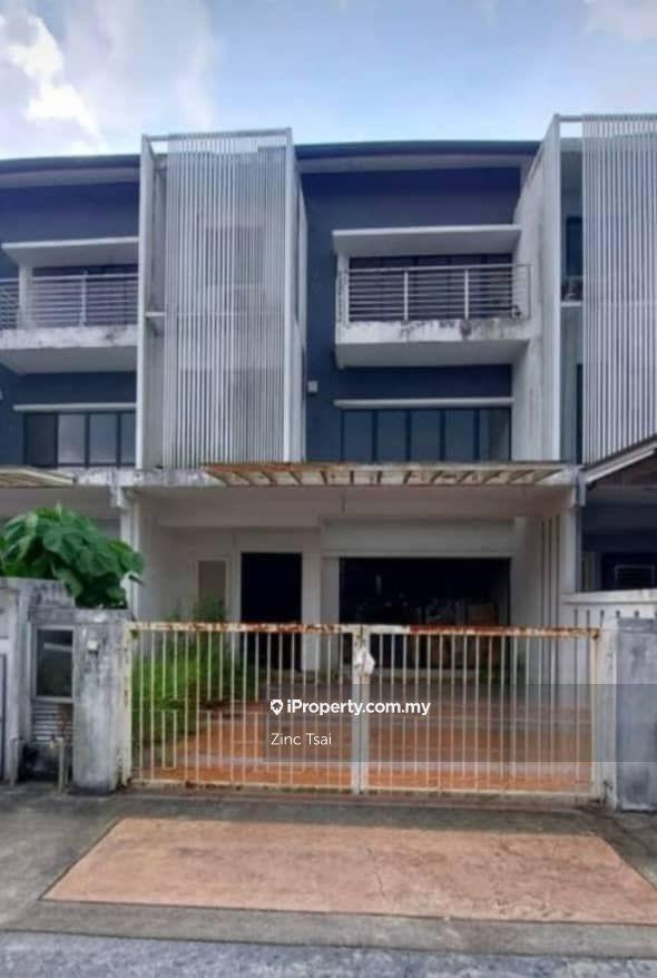 Save 543k! Below Market Value 40% Auction Property! Gated Guarded
