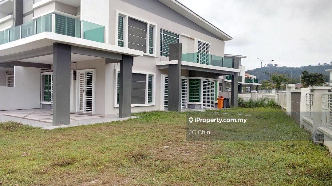 Nusari Aman 2, Sendayan, Siliau, Seremban 2-Sty Corner Terrace House
