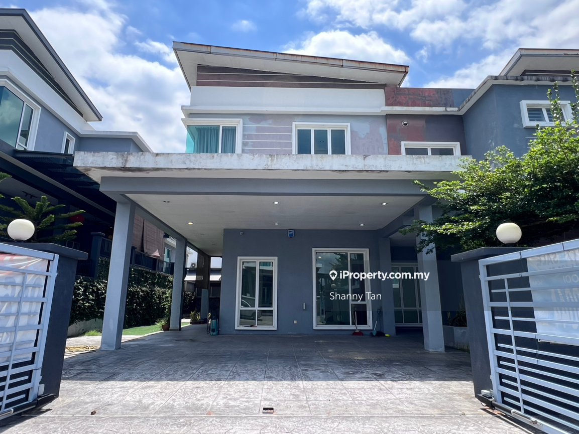 Semi-D house for Sale