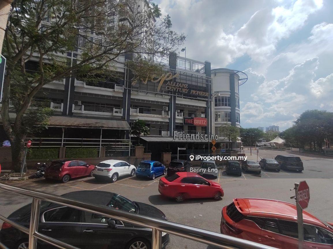 Shoplot for sales at Damansara Perdana 