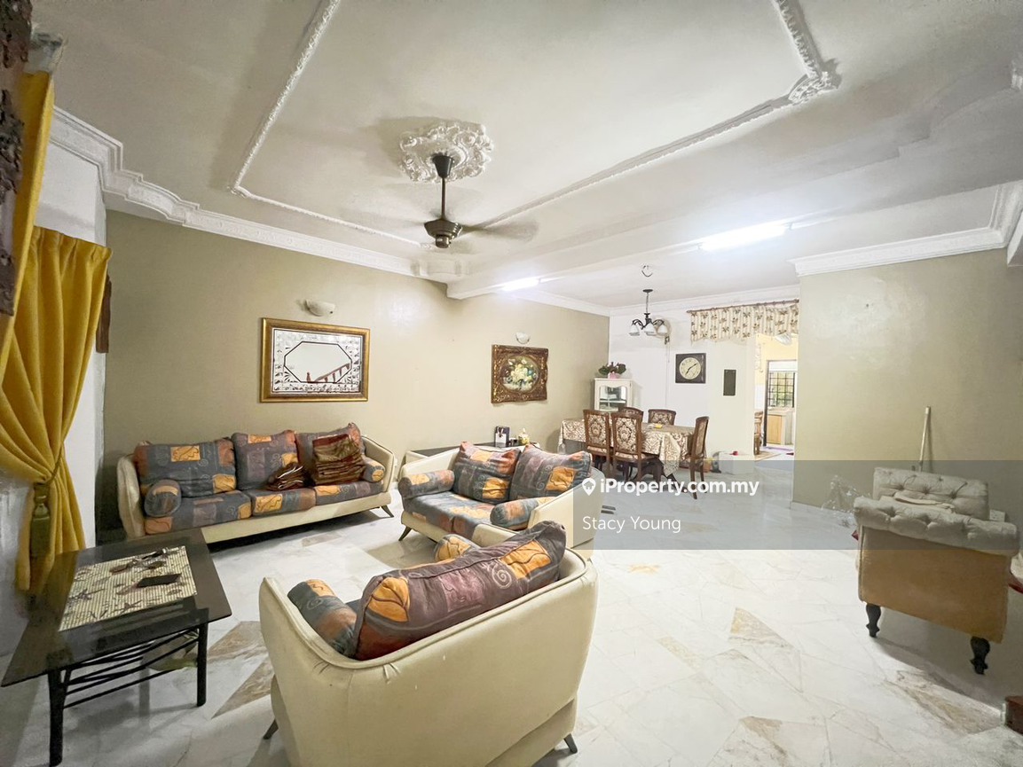 Super cheap freehold renovated 2sty terrace