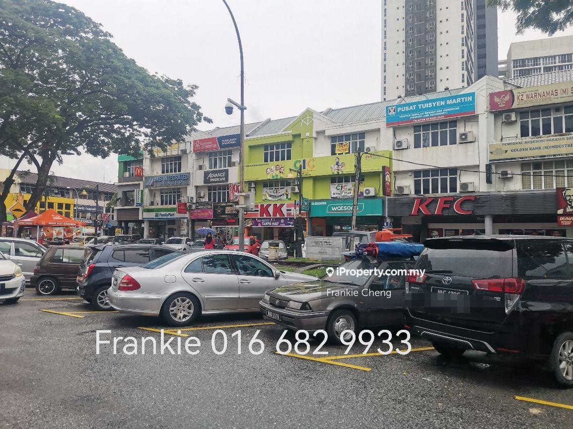 3 Storey Shop, Desa Pandan