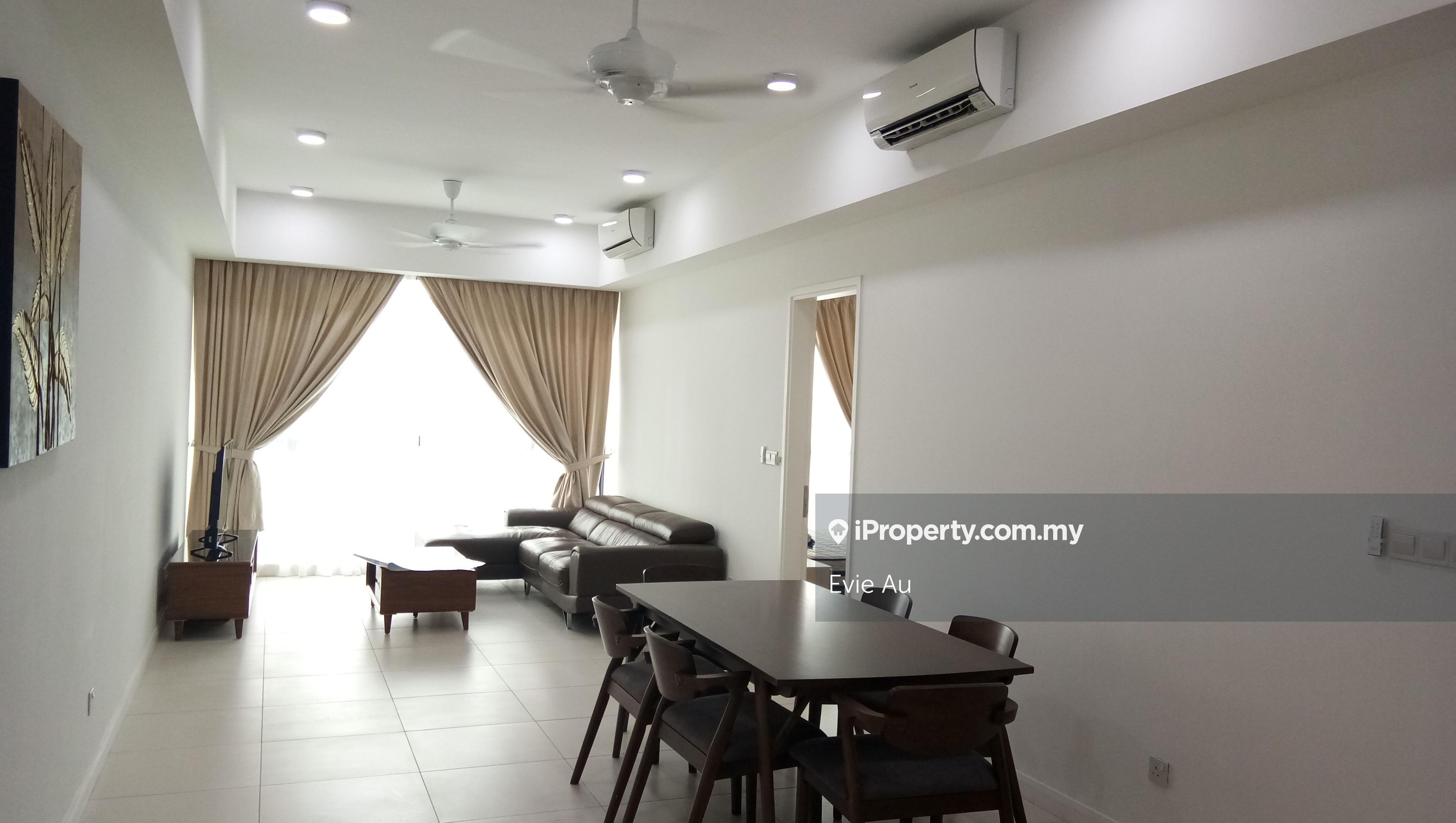 Good deal Spacious living hall layout
