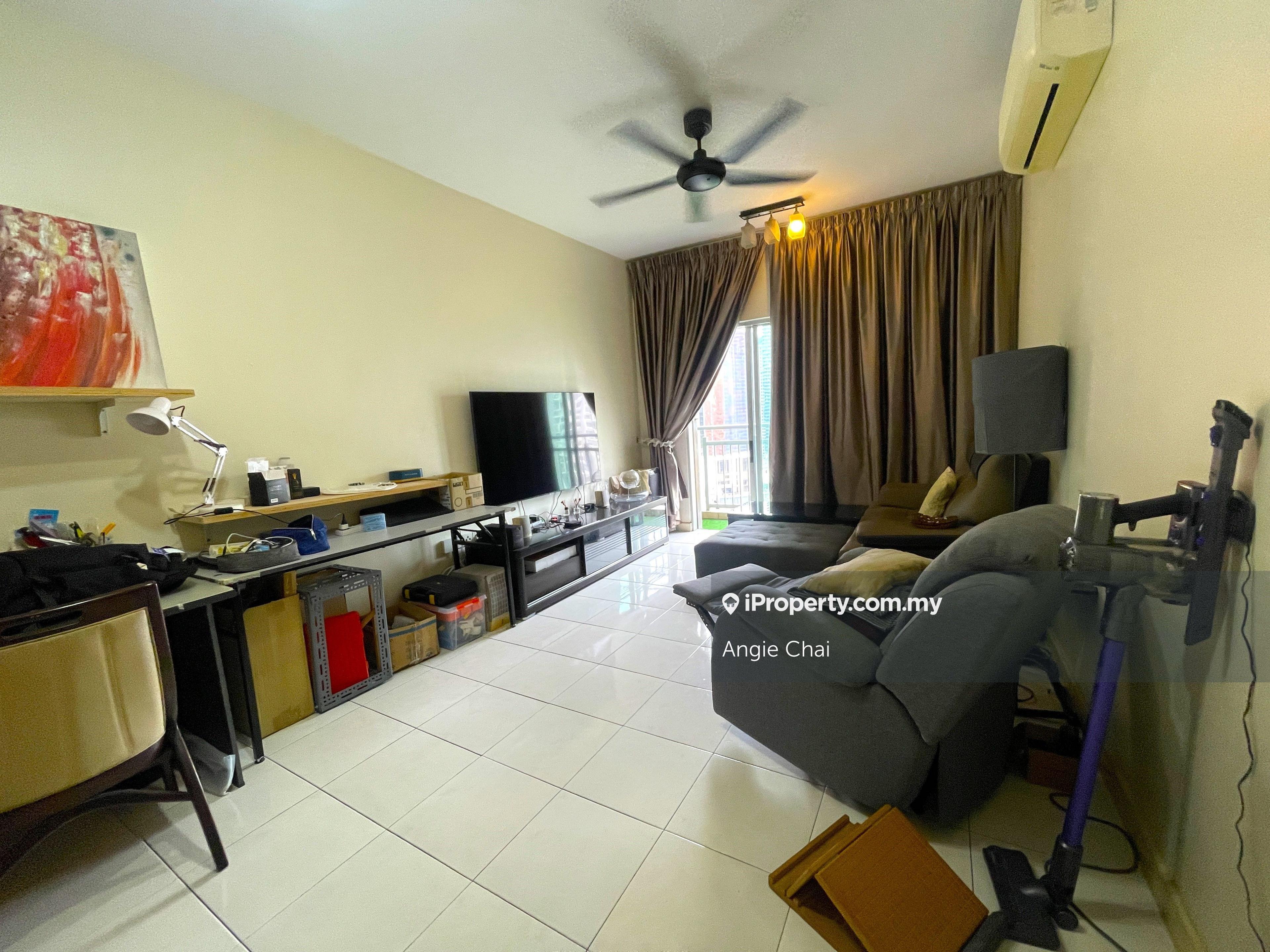 Stylish Mid-Floor Unit with Panoramic Views at Metropolitan Square