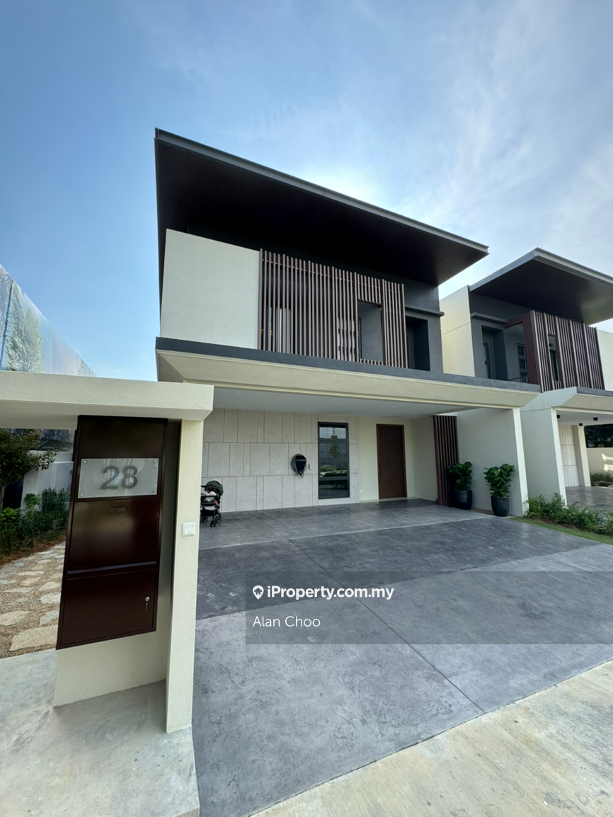 New 2 Storey Semi-D Low Density 