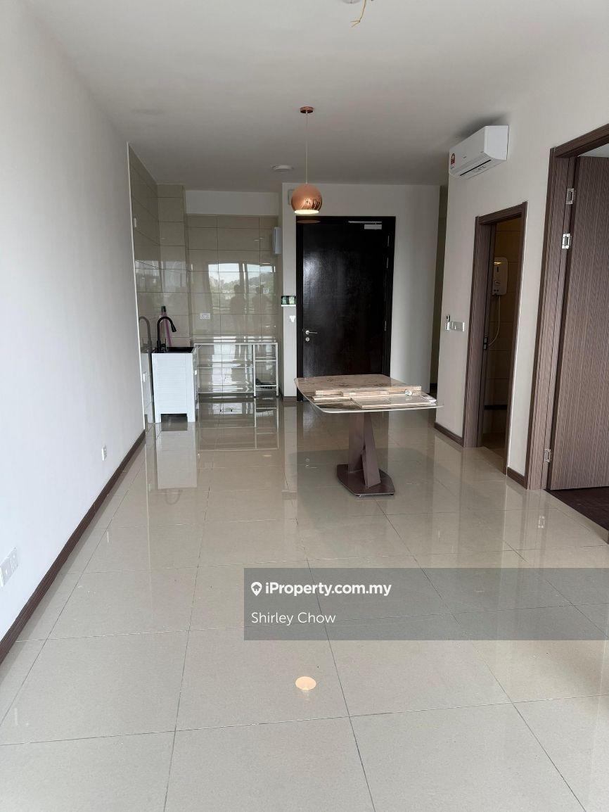 Jesselton Twin Towers/ Mid floor / Unfurnished/ Damai / Lintas 