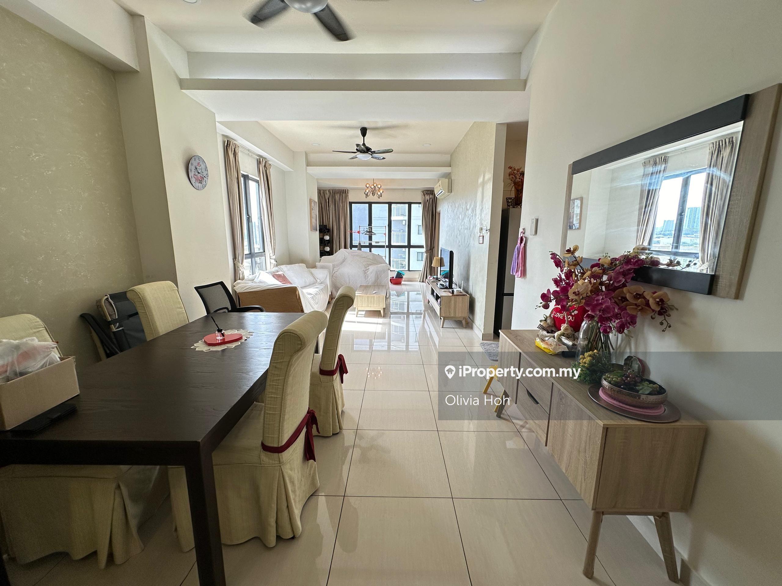 Well kept 2 bedroom unit for sale at Maisson Ara Damansara
