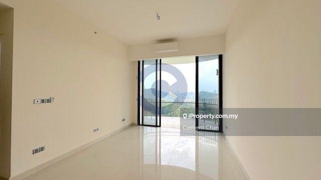 Brand New Golf View - 2 Bedrooms, 2 Car Parks (Balcony at Living)
