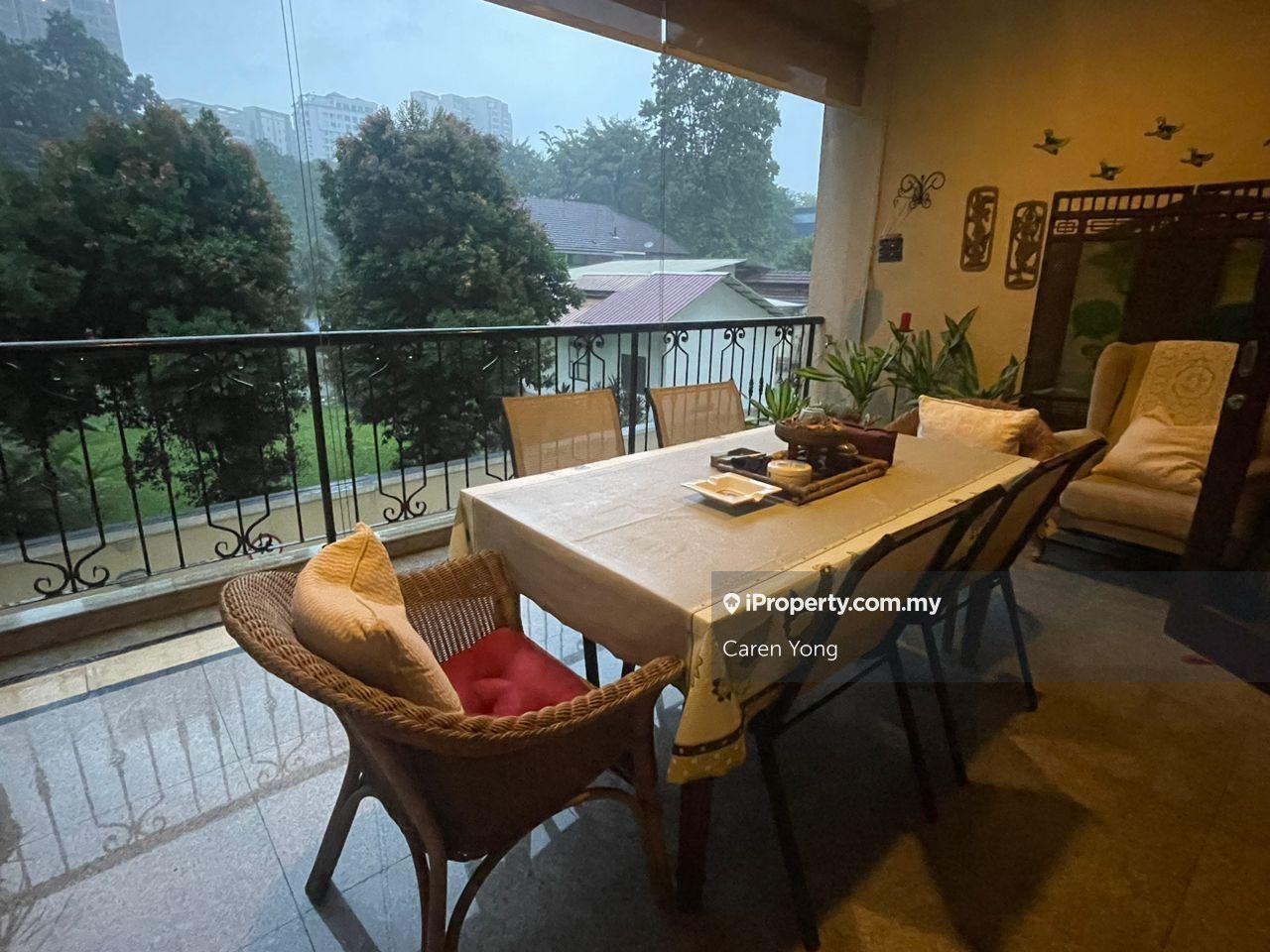 Fully Furnished and tastefully design unit for sale. 