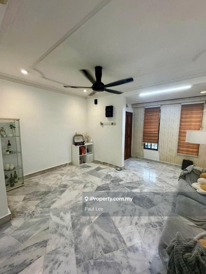 Bandar Kinrara 1.5 Storey House 20x70sf 3rooms Kitchen Extend Jln Bk 2