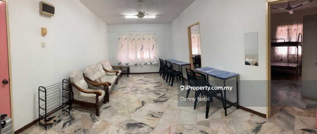 Fully Furnished Pkns Tingkat 1 dengan Wifi berdekatan Busstop & kedai