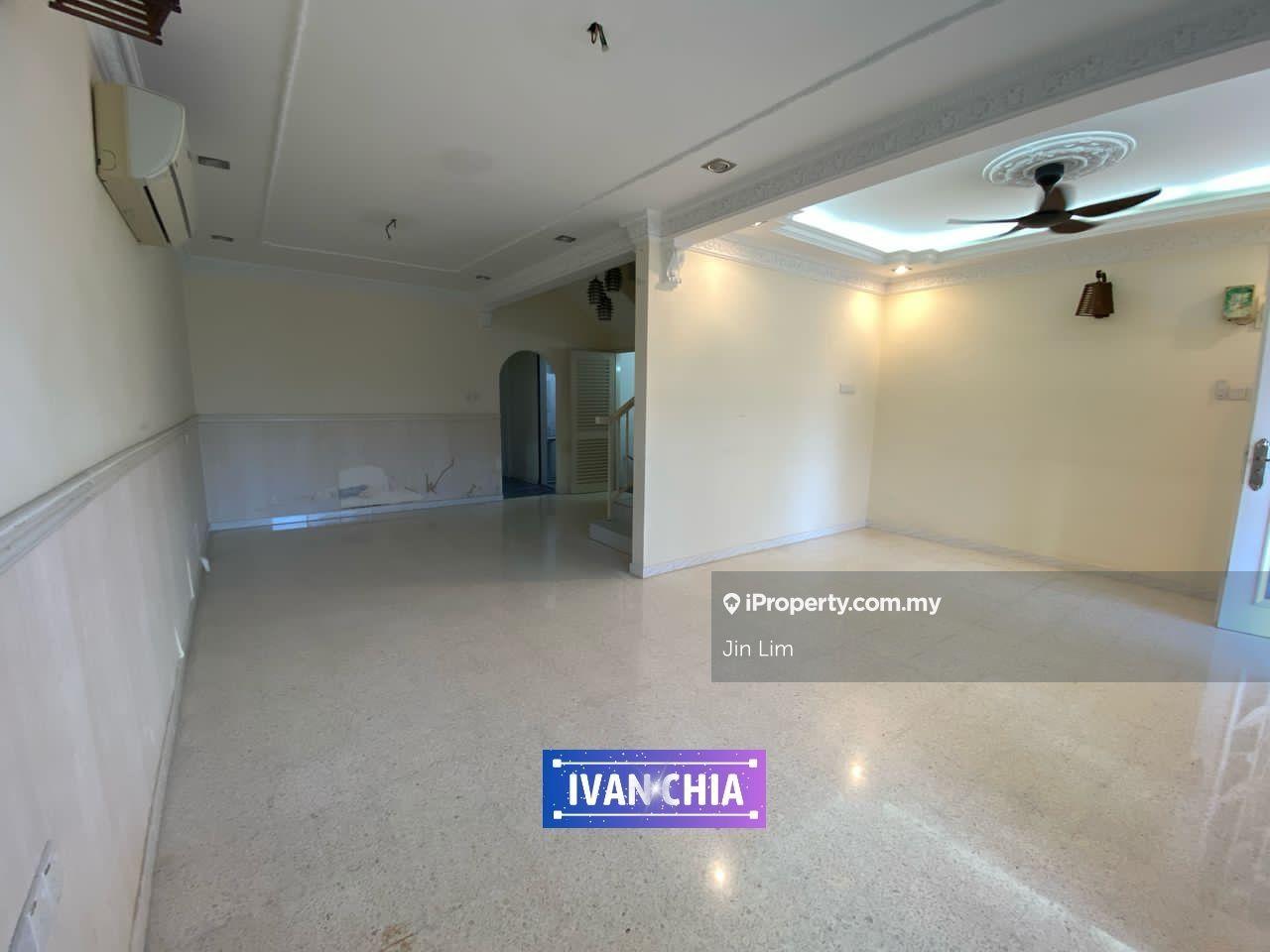 2 Storey Terrace, Concrete, Facing Junction