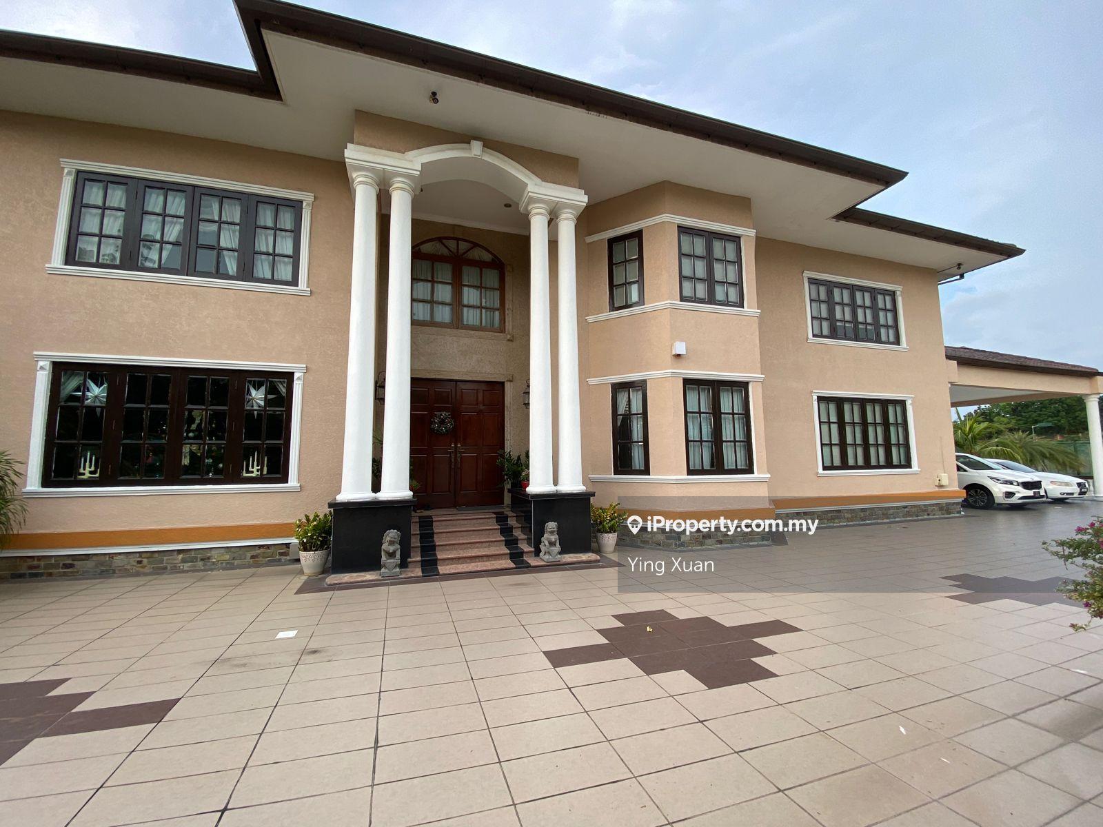 Bungalow House Ledang Height For Sale