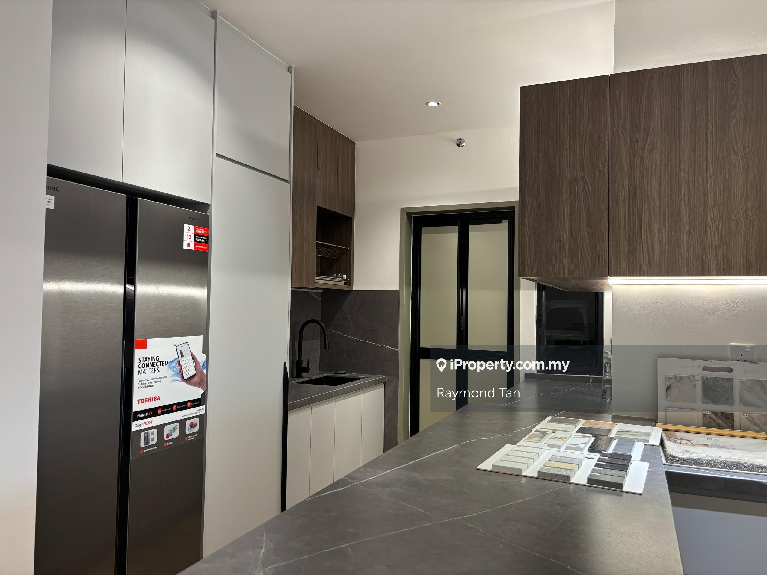Brand new Fully Renovation f/furnished 4r2b2parking unit for rent