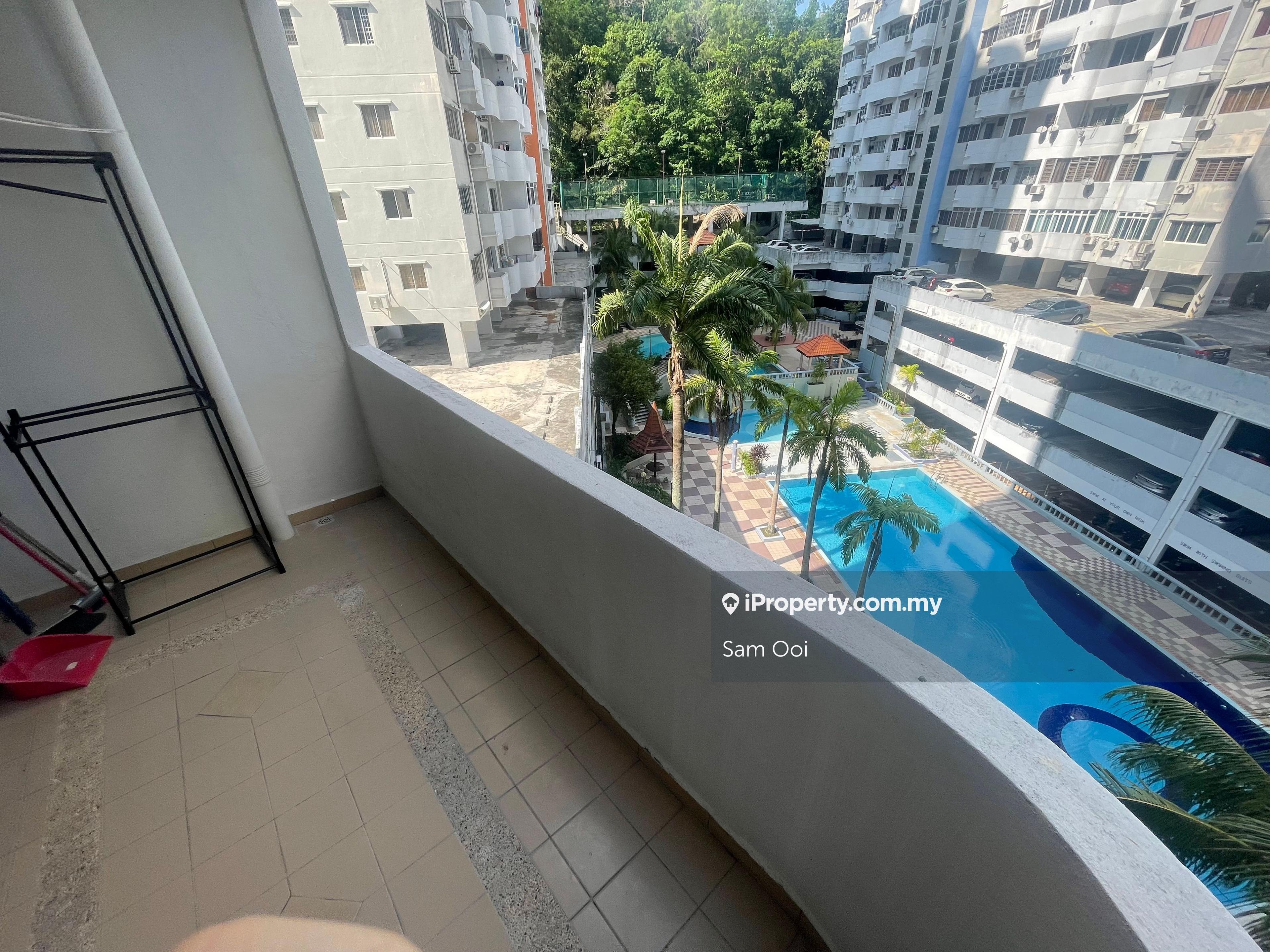 Pool view, morning sun unit, 1 covered carpark, block 109