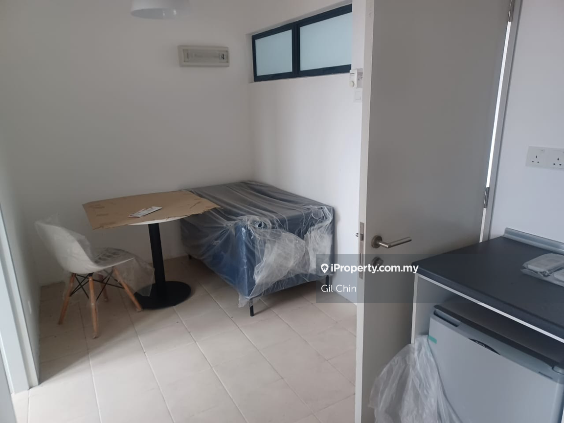 Kampar Uni Suites Corner Unit With Furnished For Rent