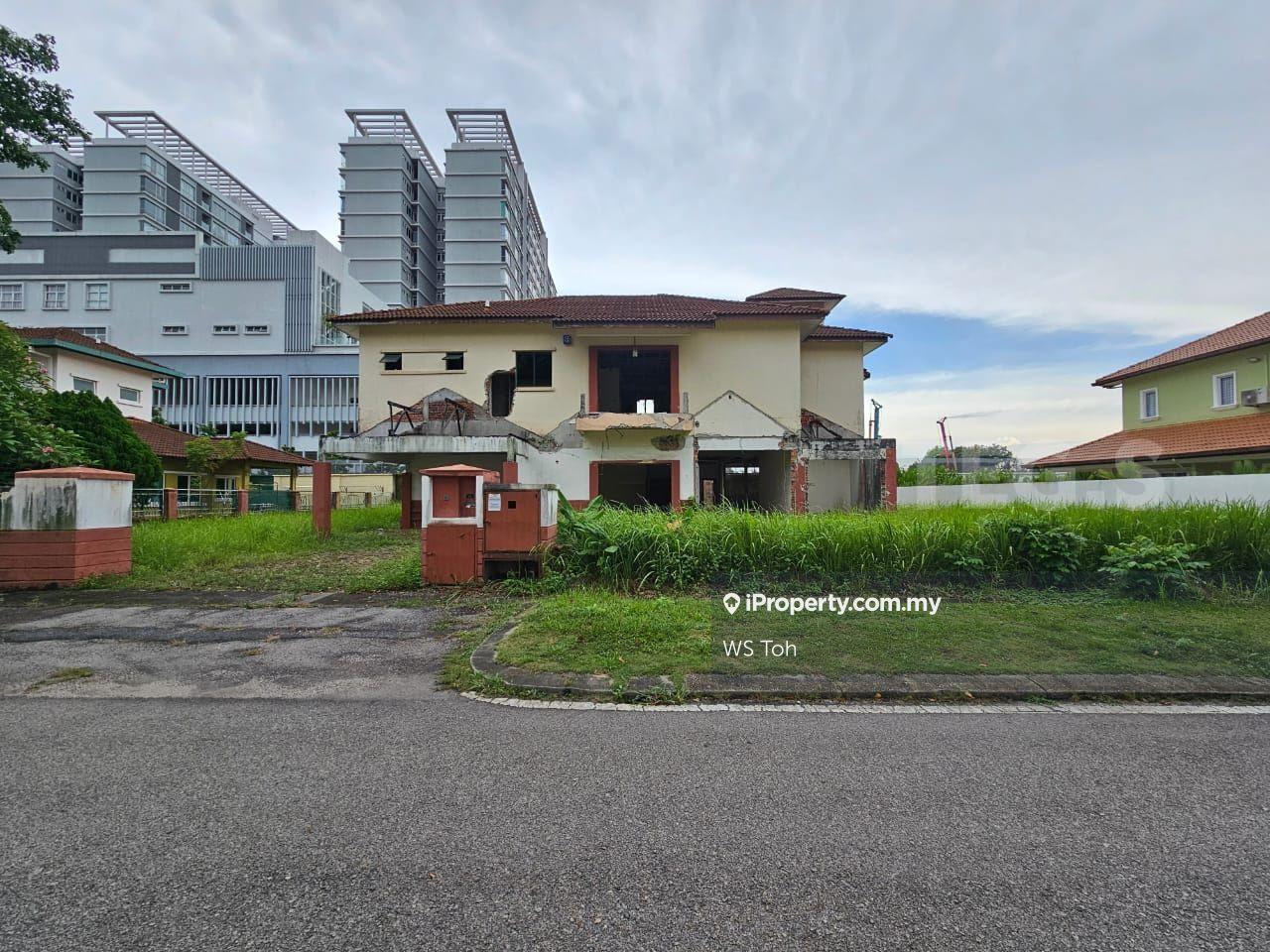 Limited Unit Sri Damai Bukit Rimau 2storey Bungalow Half Way Renovate