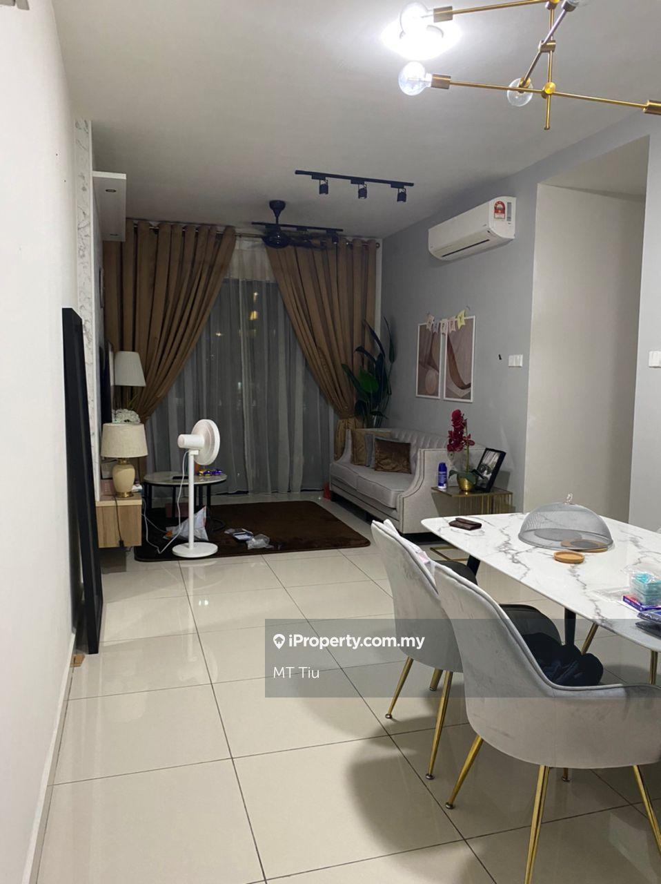 Actual unit / Fully furnished 