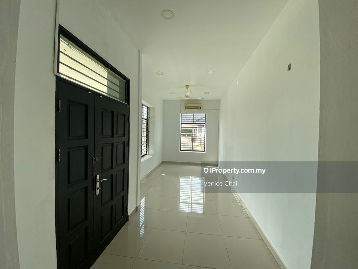 Single Storey Semi-D For Sale in Miri