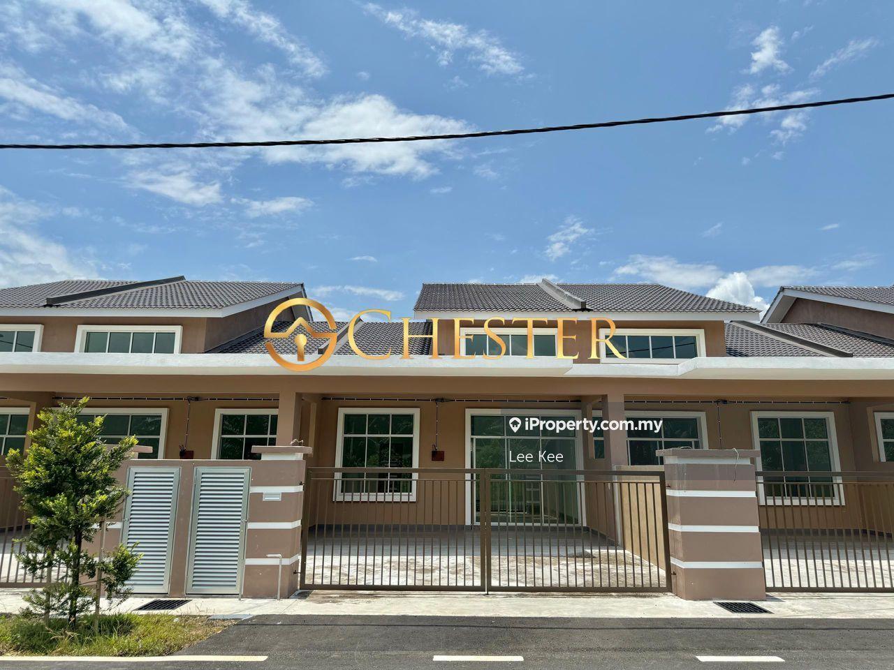 Parit Sulong Terrace House